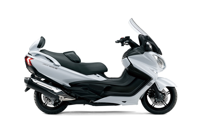 SUZUKI スカイウェイブ650LX